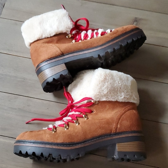 Bamboo Brand Sherpa Boots w/ Red Laces - Picture 3 of 6